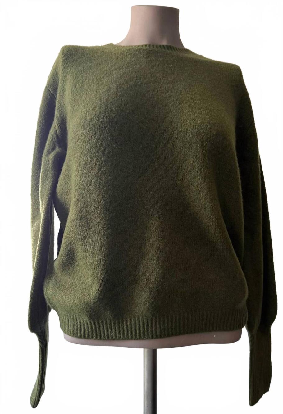 NEW FIFTEEN TWENTY women's puff sleeve sweater in green